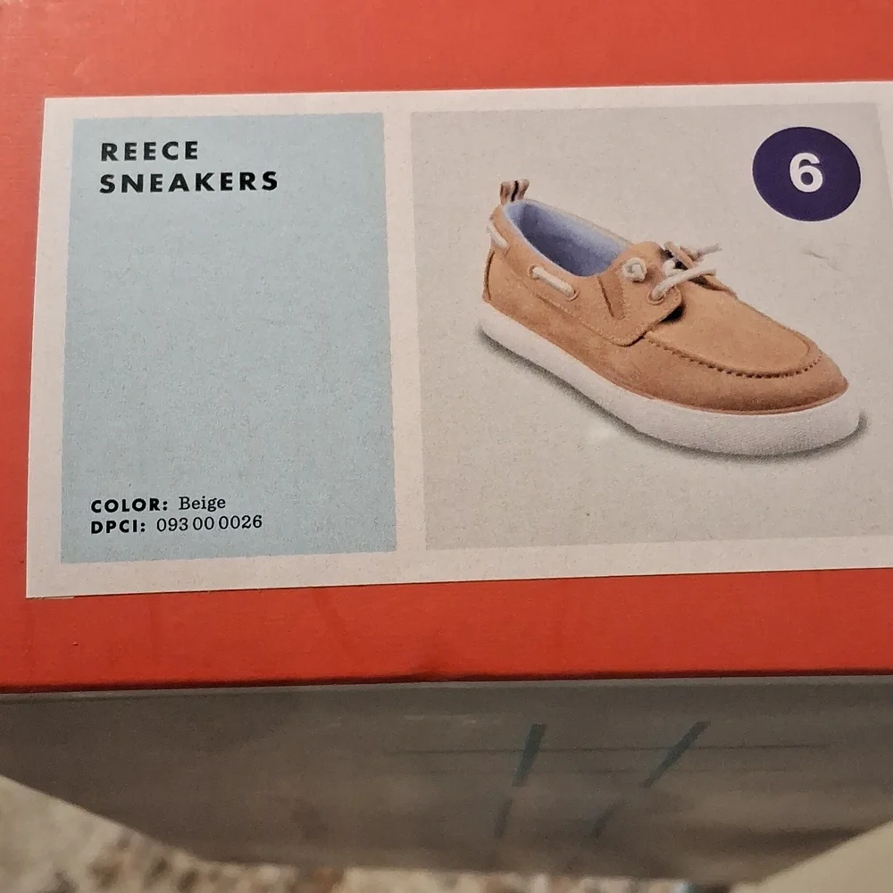 Cat & Jack stylish tan